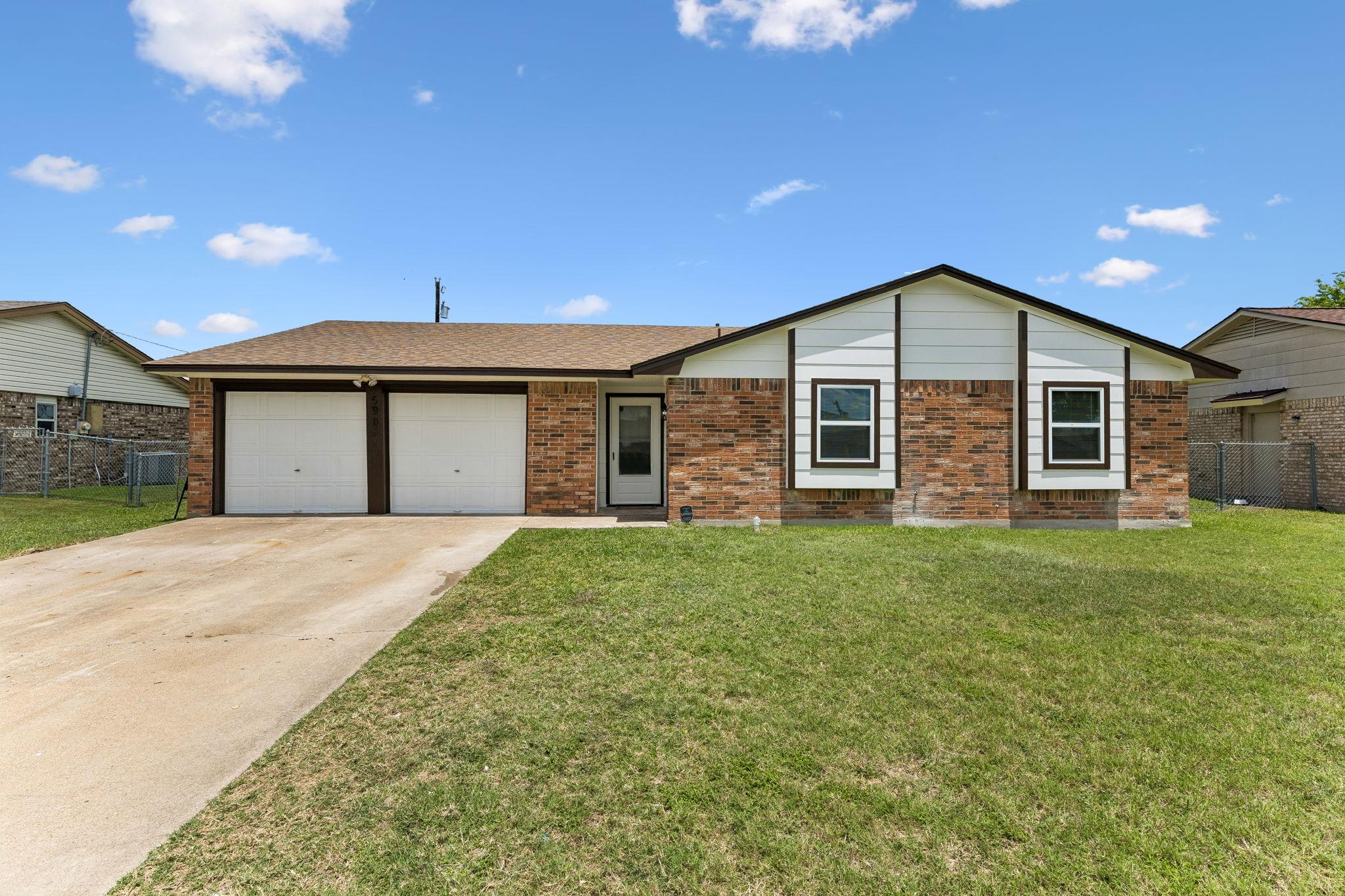 5905 Dan DR