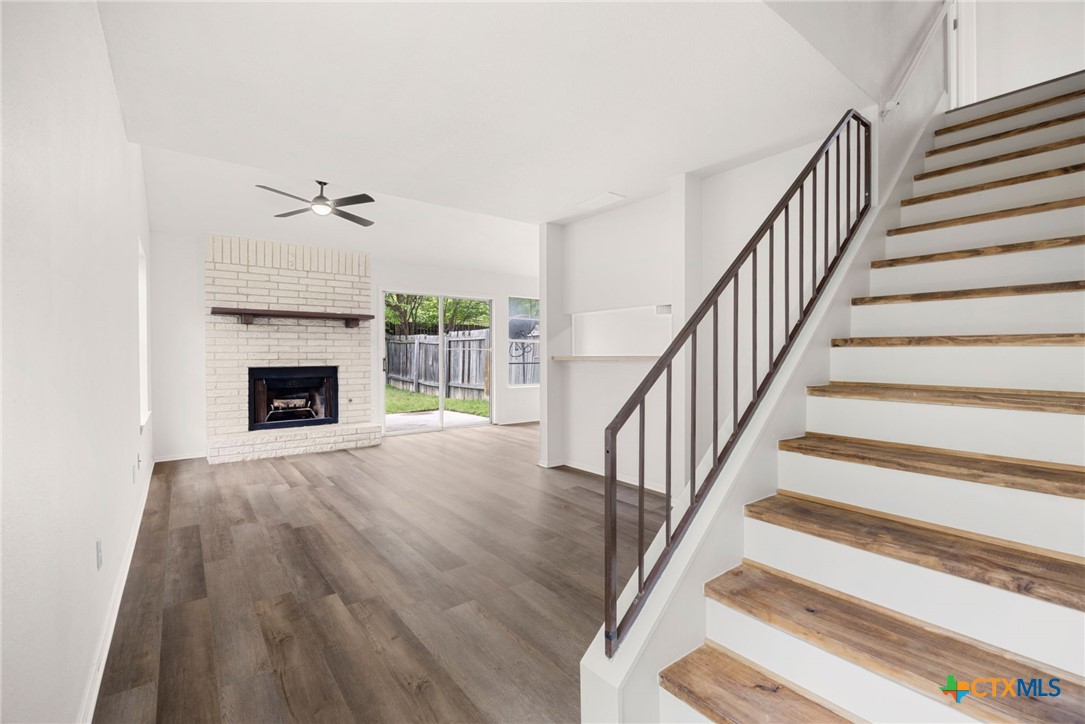 2402 Skylark Circle