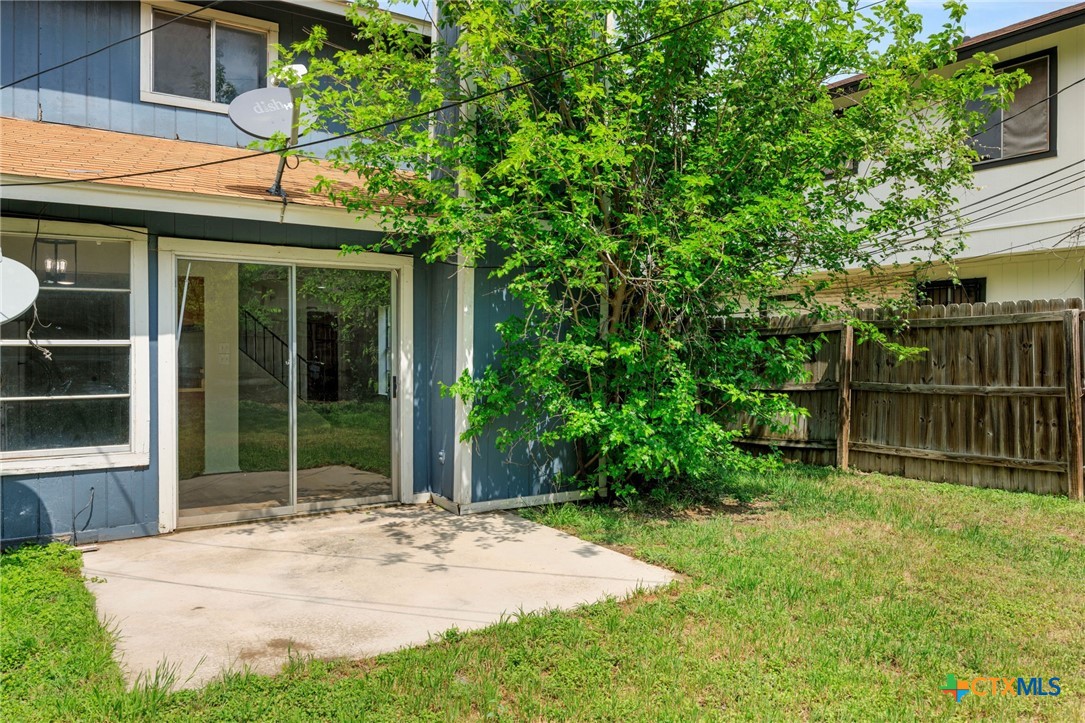 2402 Skylark Circle