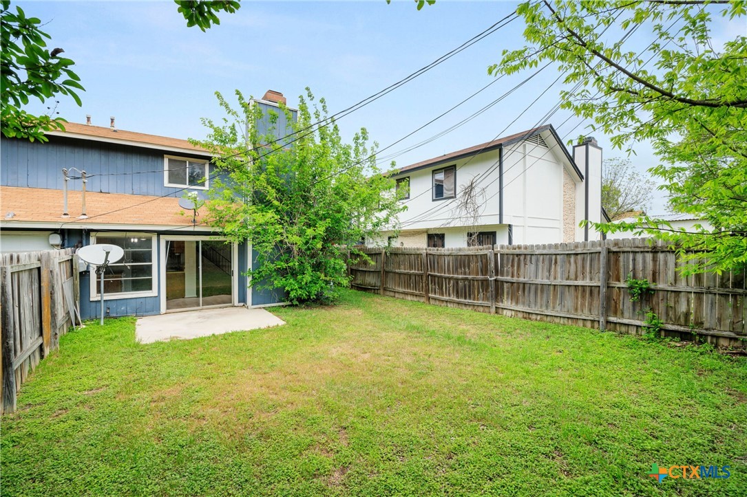 2402 Skylark Circle