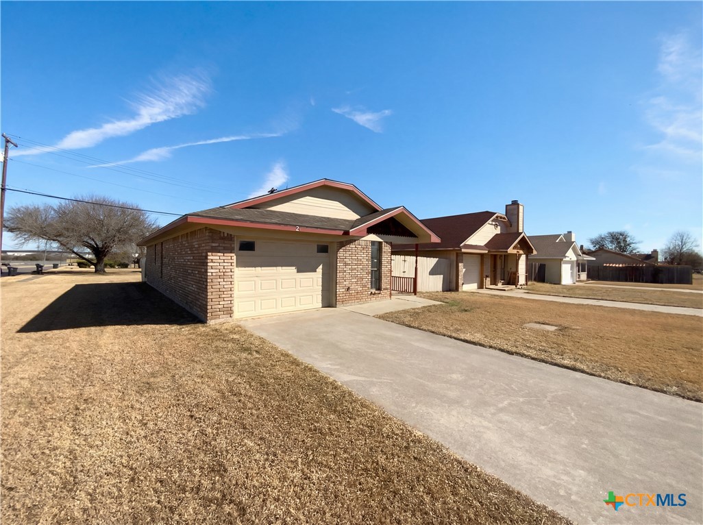 2001 Cimmaron Drive