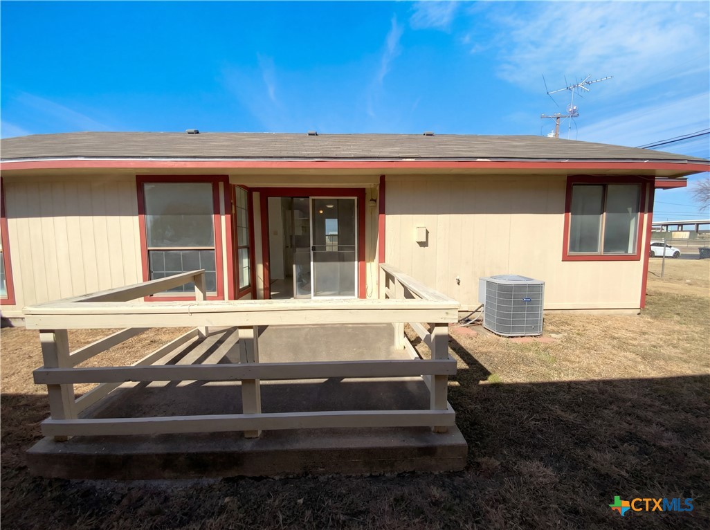 2001 Cimmaron Drive