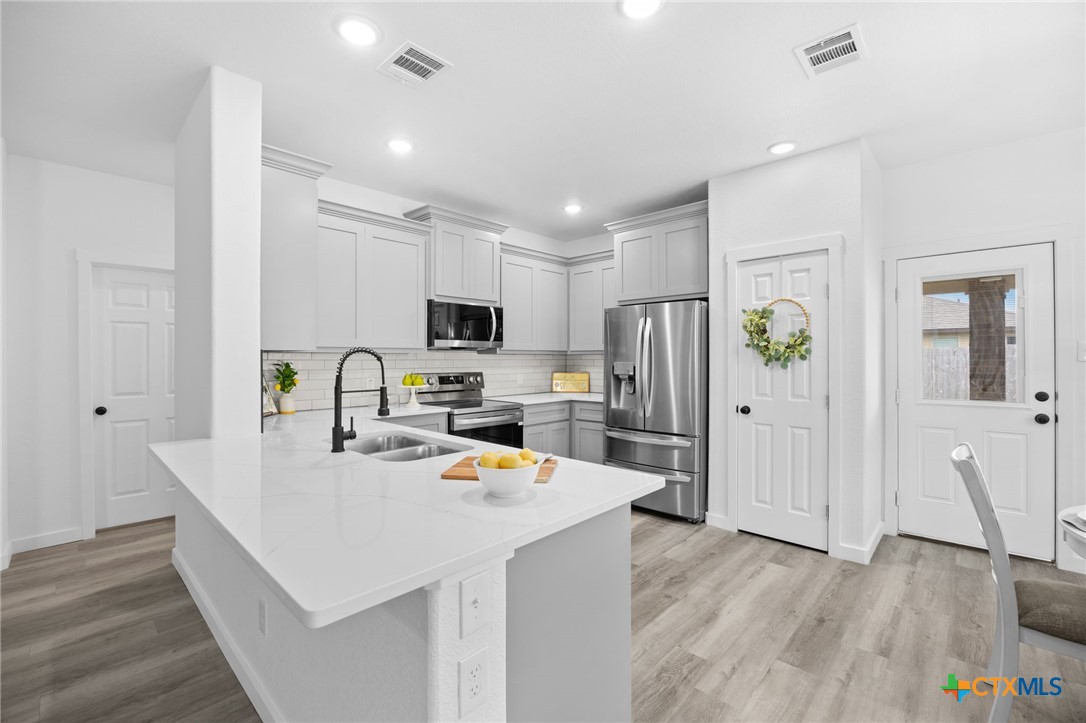 8815 Sky Crest Drive