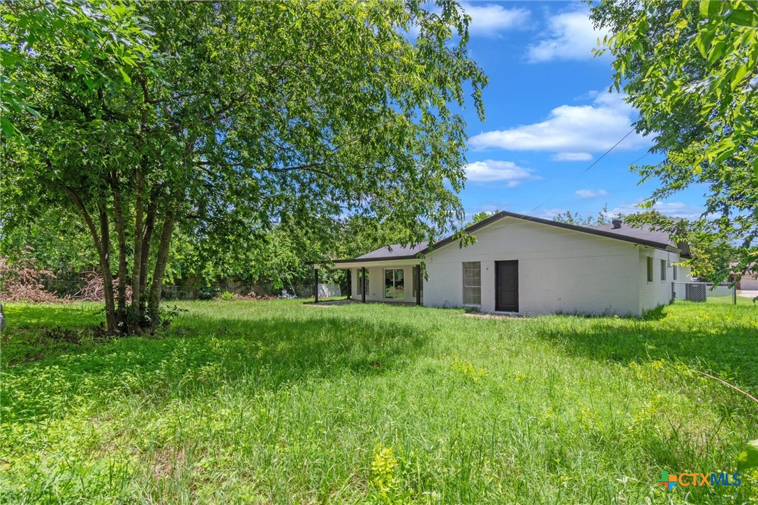 1901 Bundrant Drive