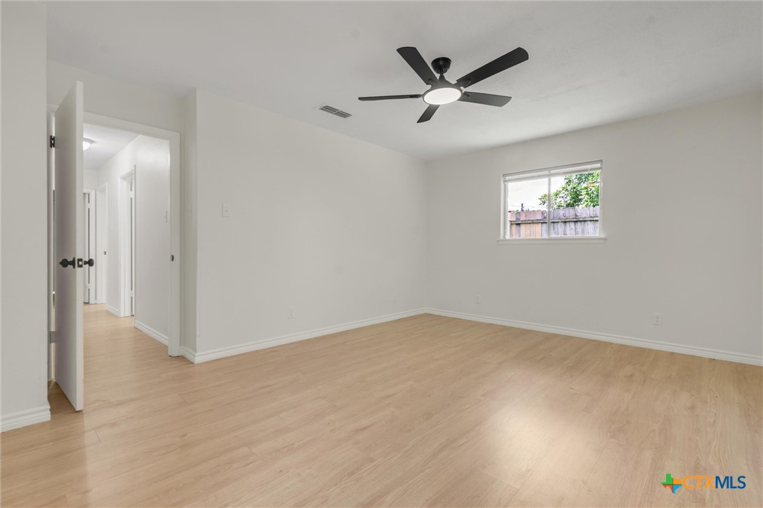 1901 Bundrant Drive
