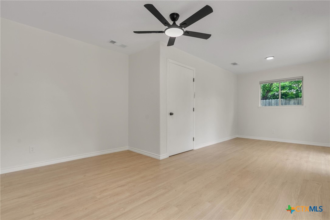 1901 Bundrant Drive