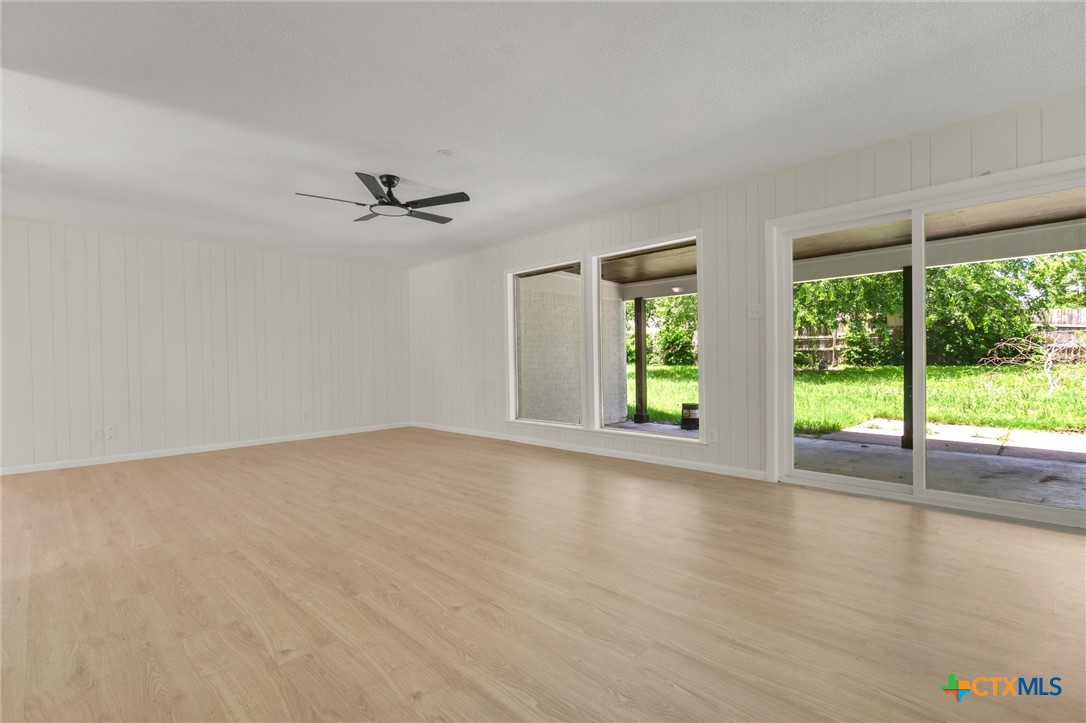 1901 Bundrant Drive
