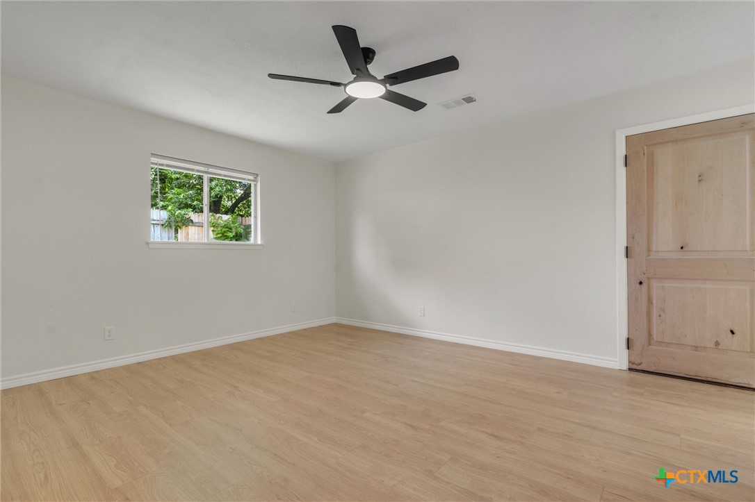 1901 Bundrant Drive