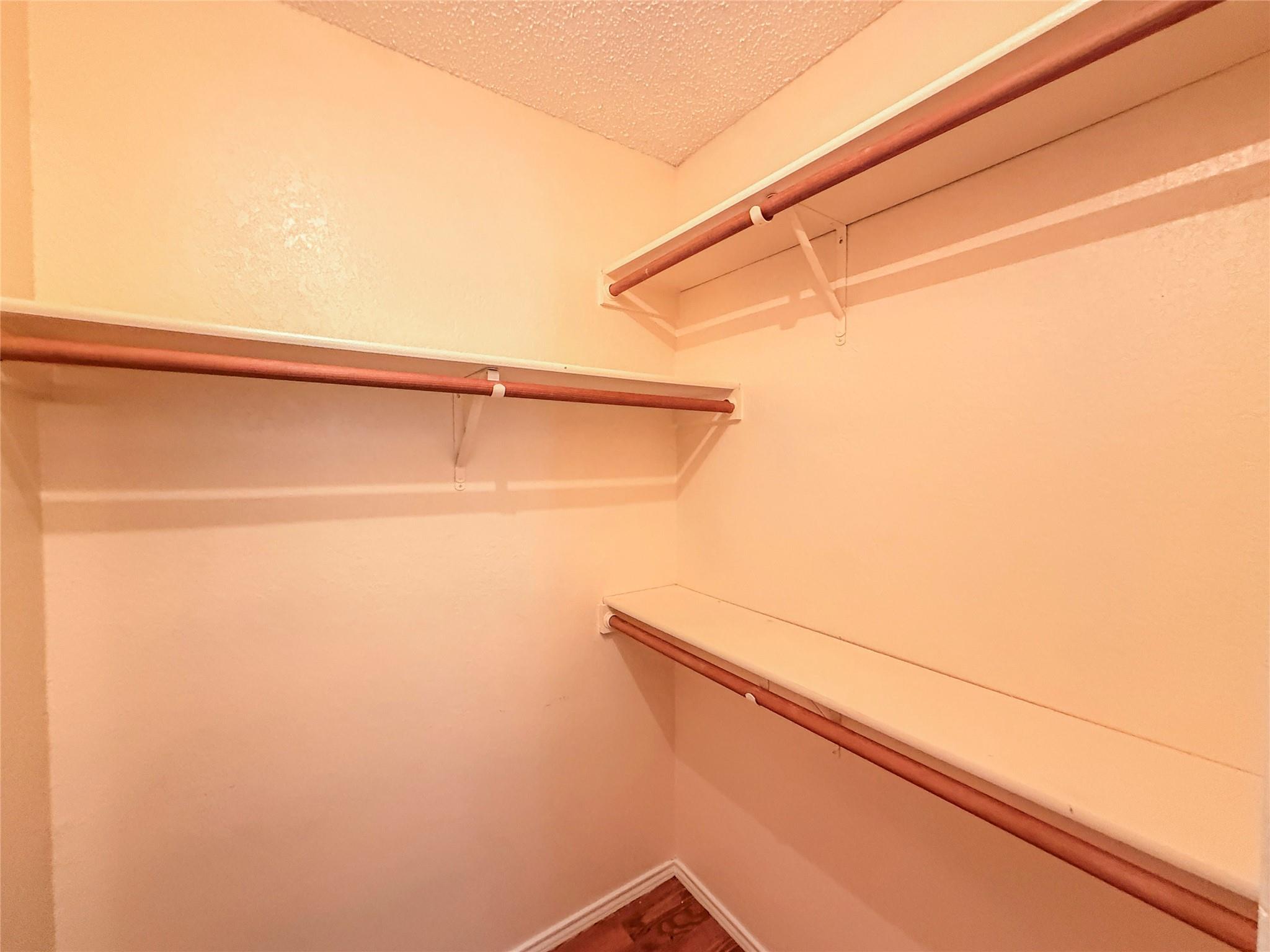506 Hayloft CIR