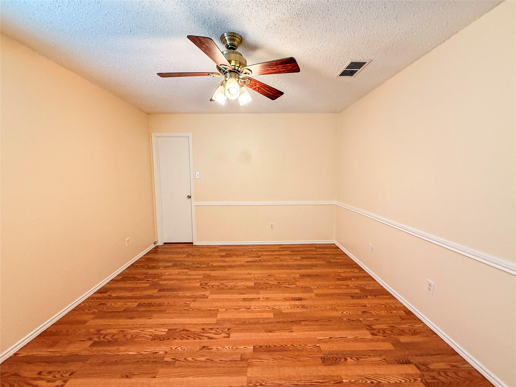 506 Hayloft CIR