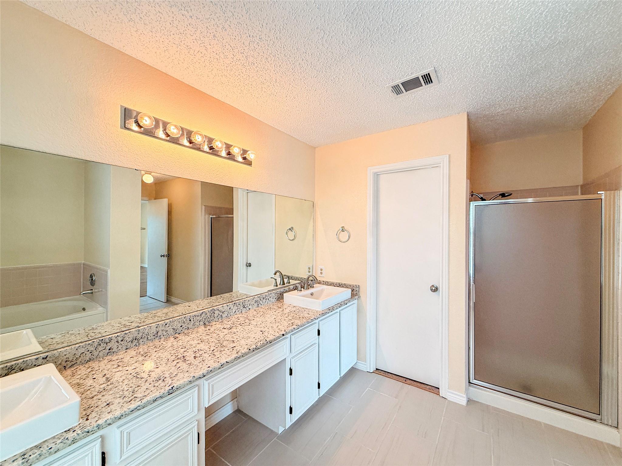 506 Hayloft CIR