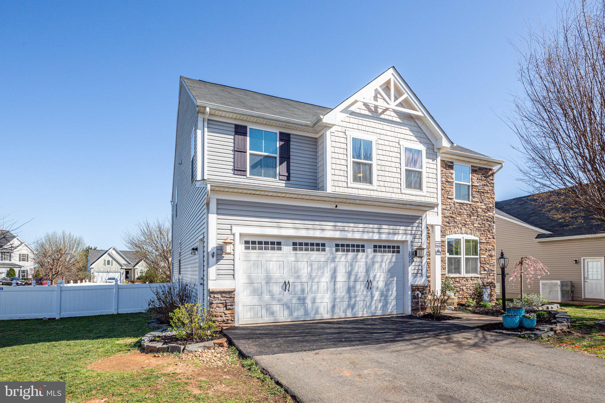 2021 Magnolia Cir