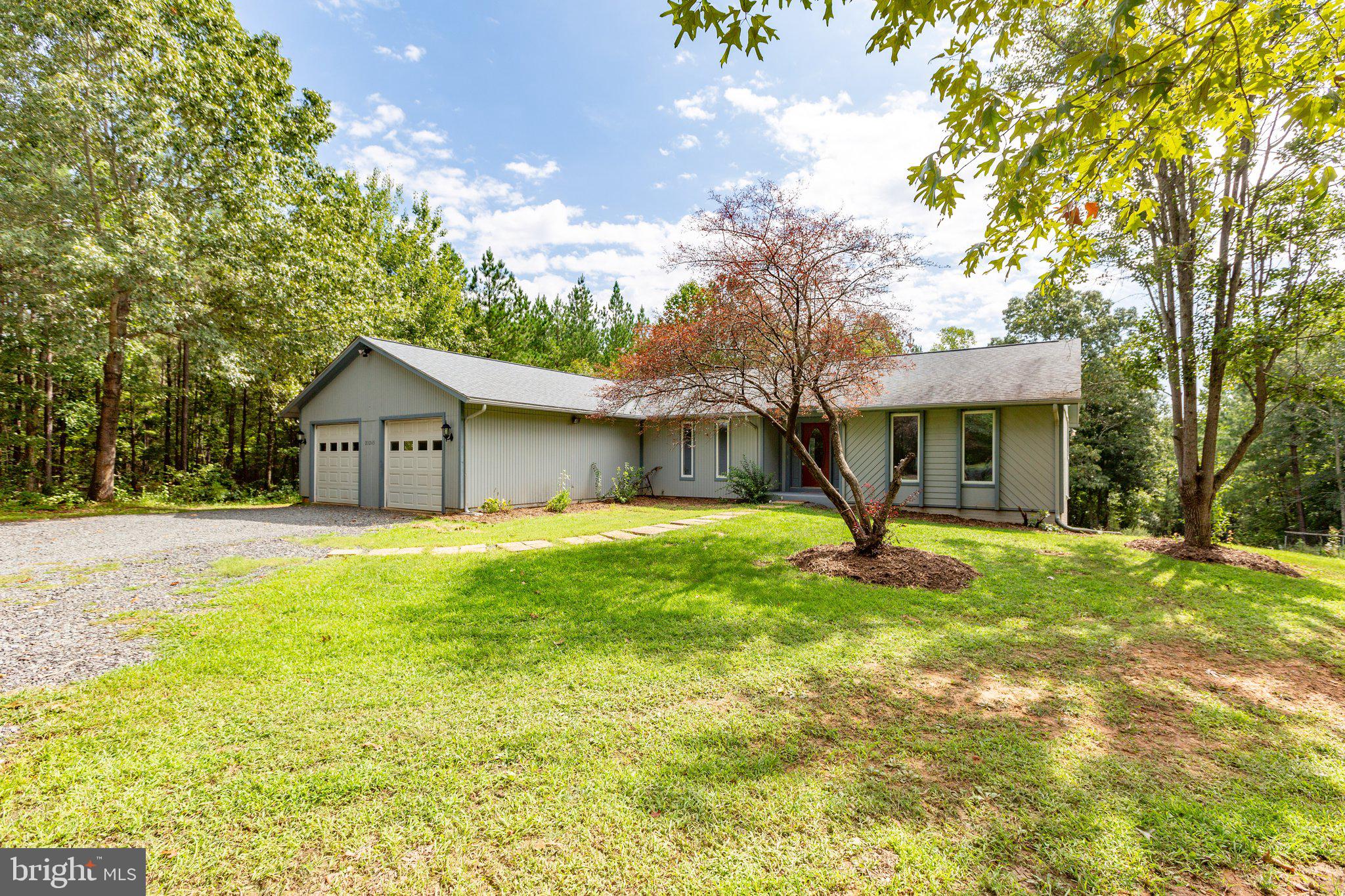 21245 Coblee Ln