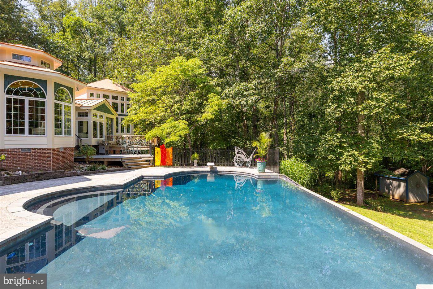 6360 Tennis Ct