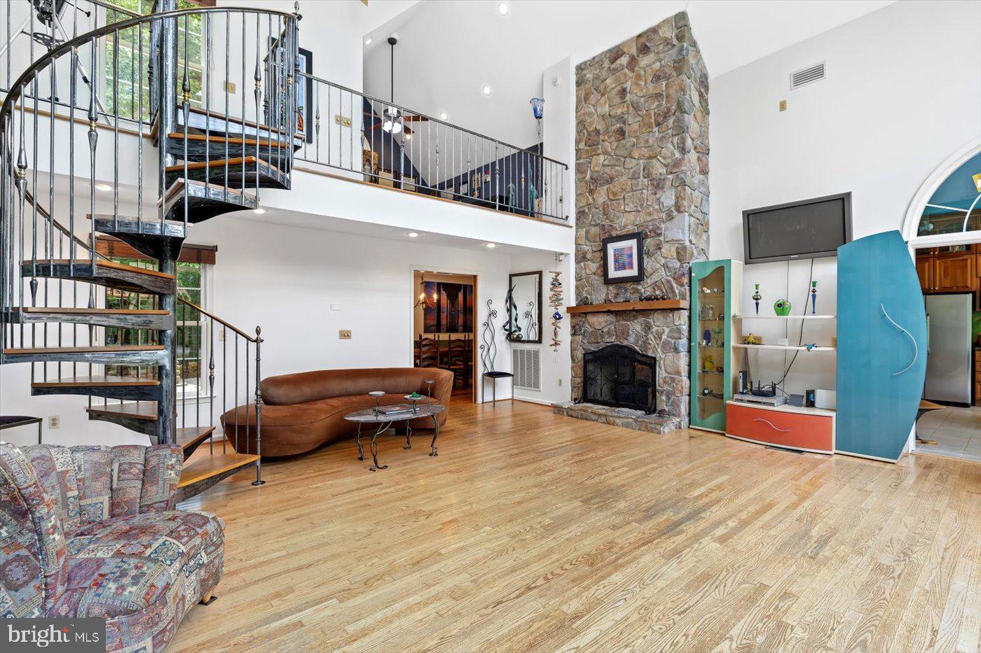 6360 Tennis Ct