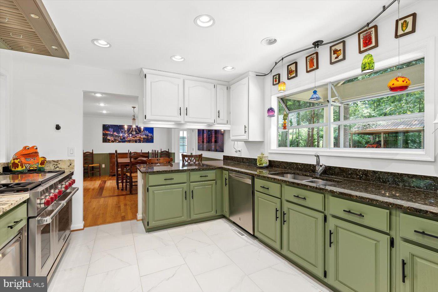 6360 Tennis Ct