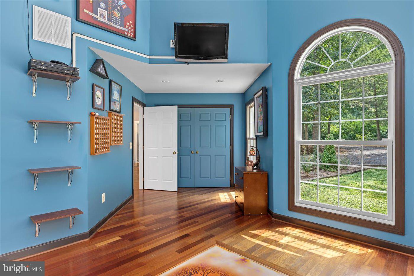 6360 Tennis Ct