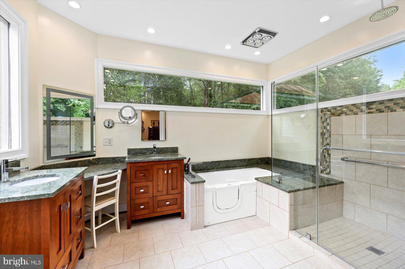 6360 Tennis Ct