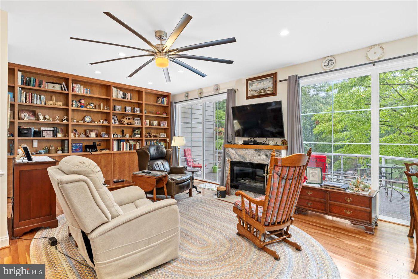 6360 Tennis Ct