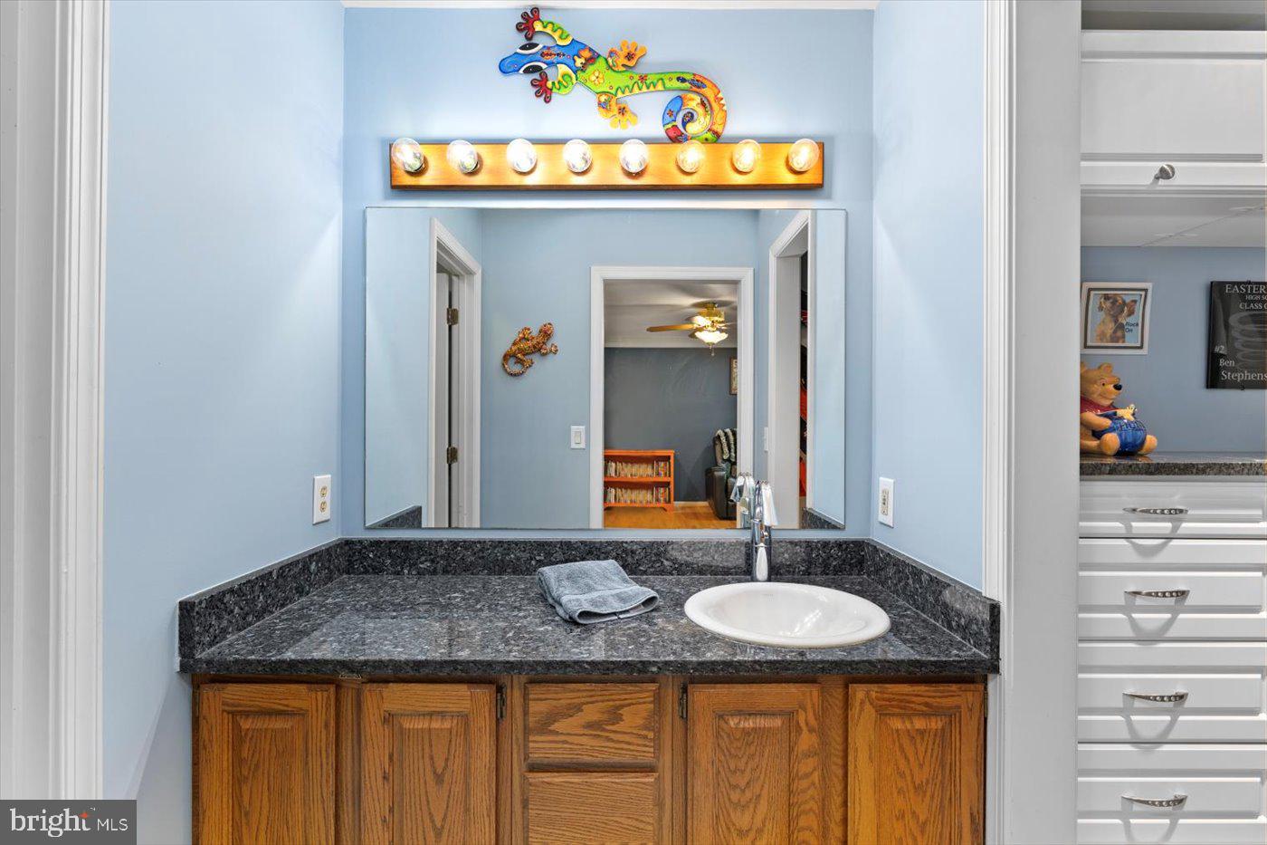 6360 Tennis Ct