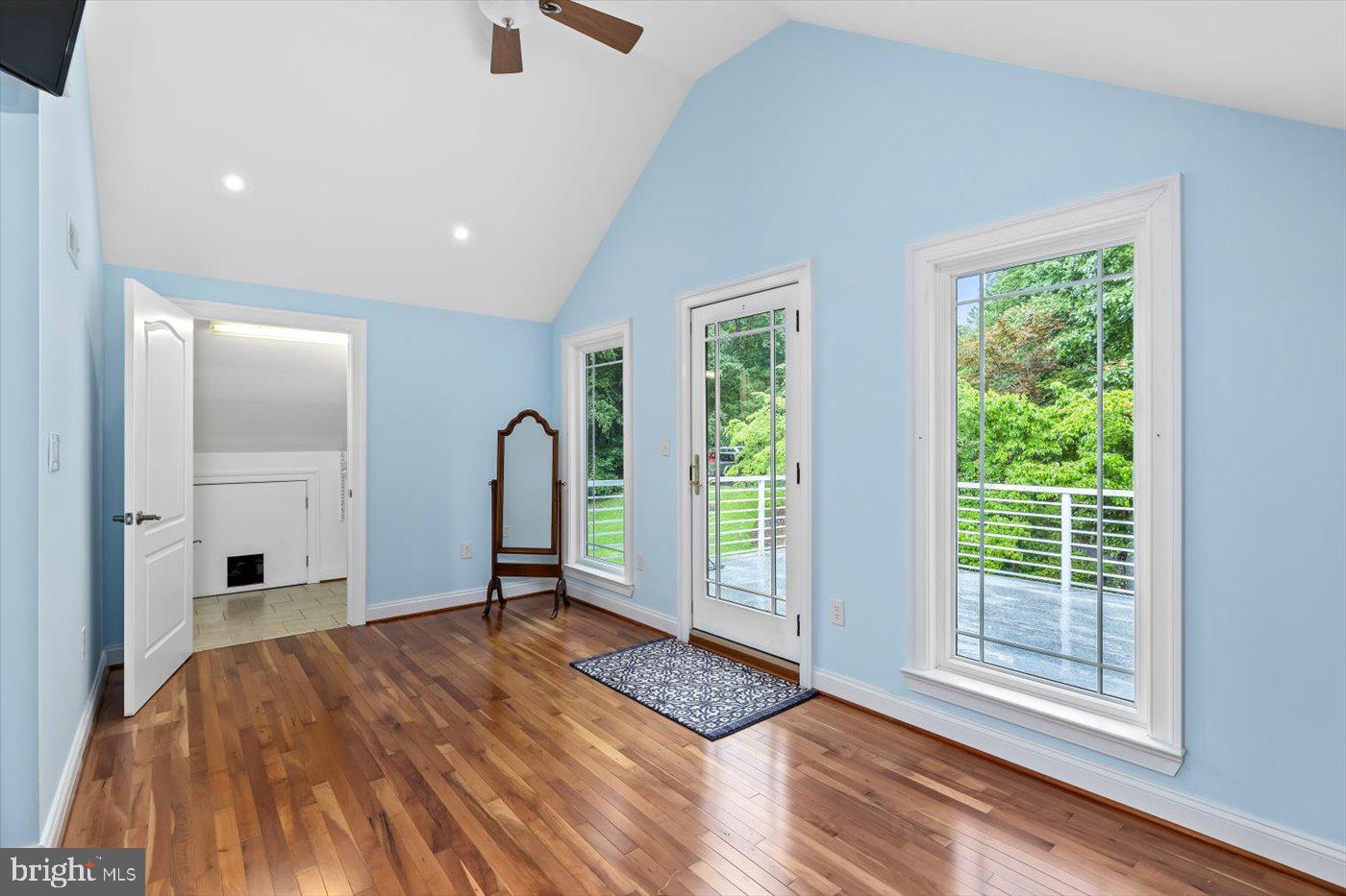6360 Tennis Ct