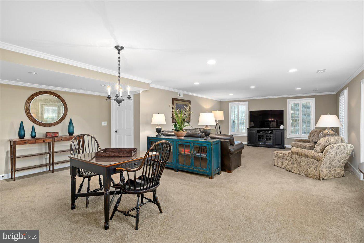 10042 Cedar Spring Ln