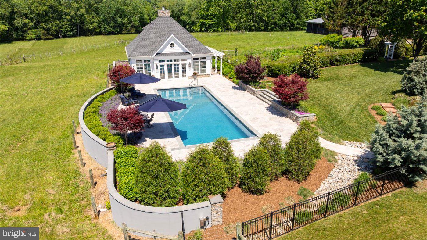 10042 Cedar Spring Ln