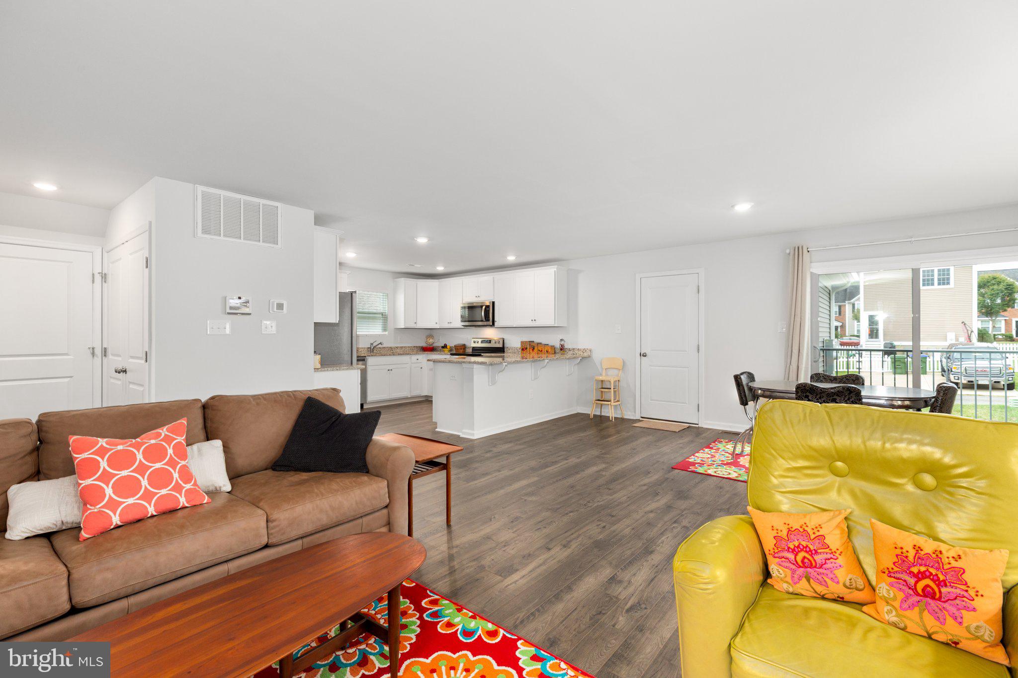 7128 John Marshall MEWS