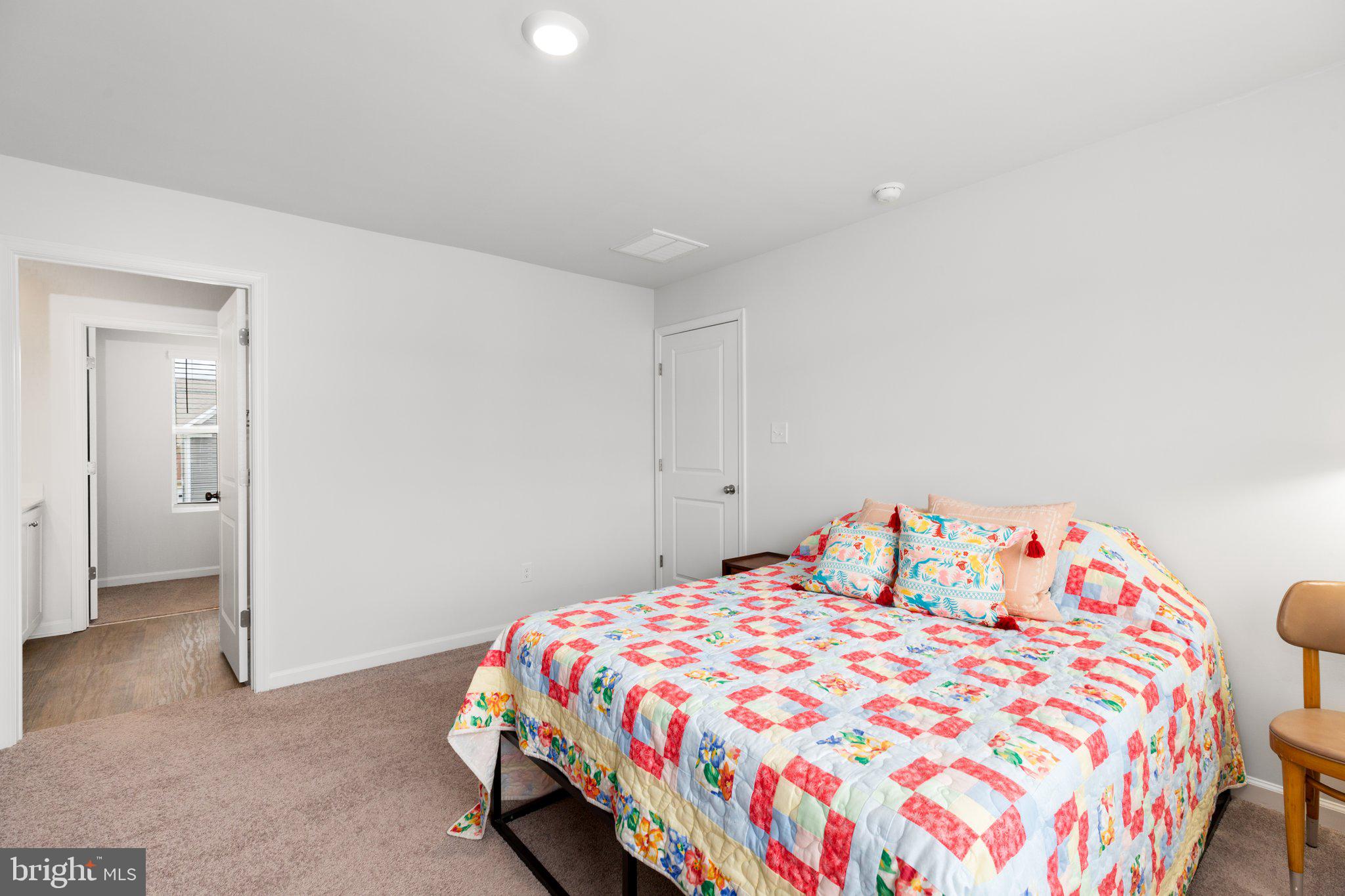 7128 John Marshall MEWS