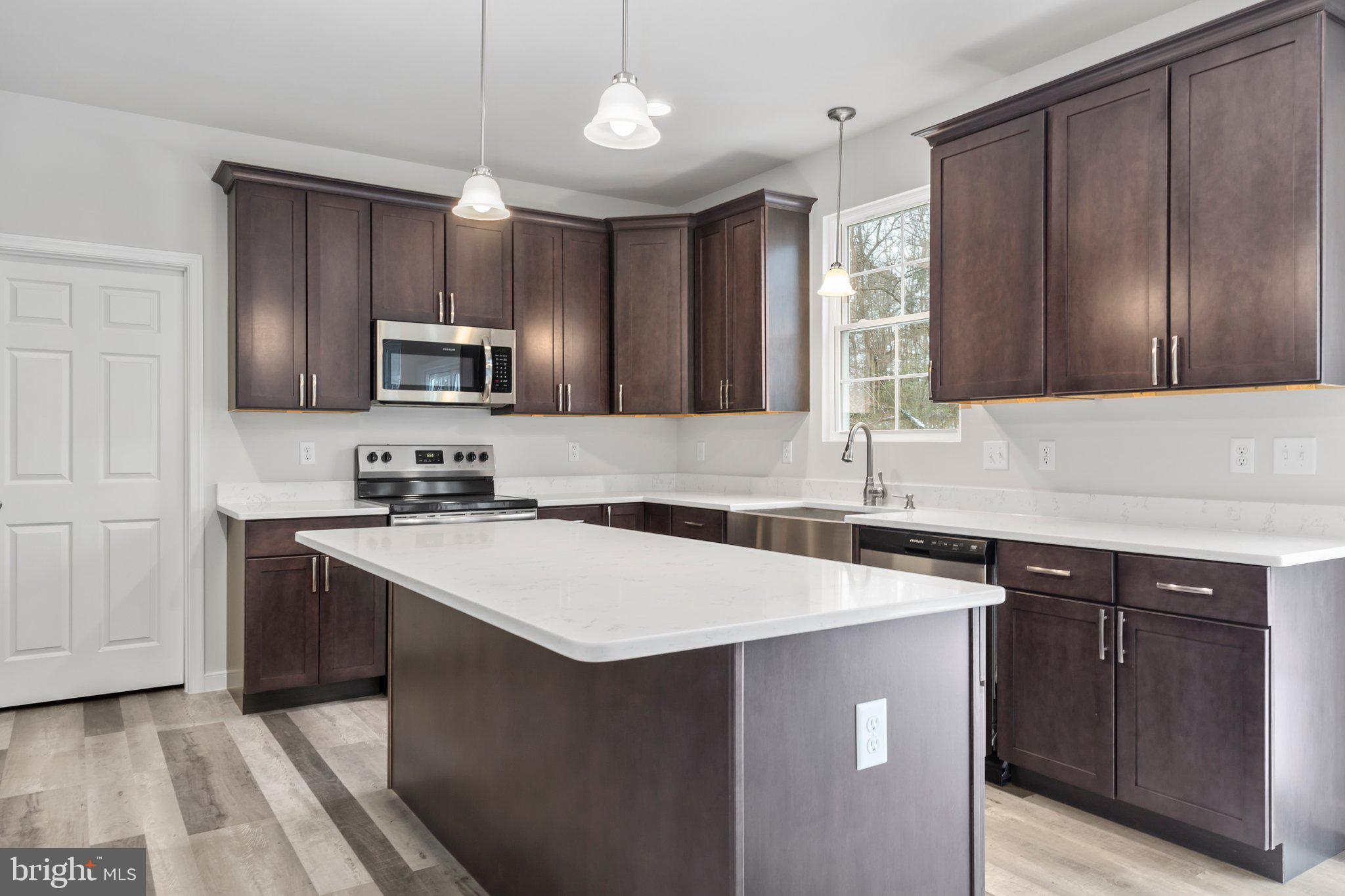 757 Annapolis Drive