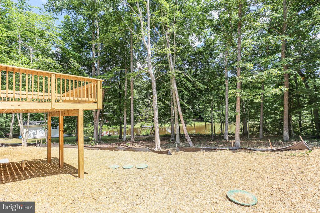 14 Johnson Dr