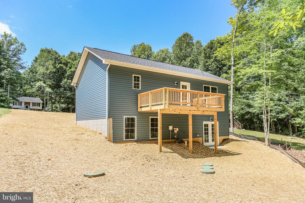14 Johnson Dr