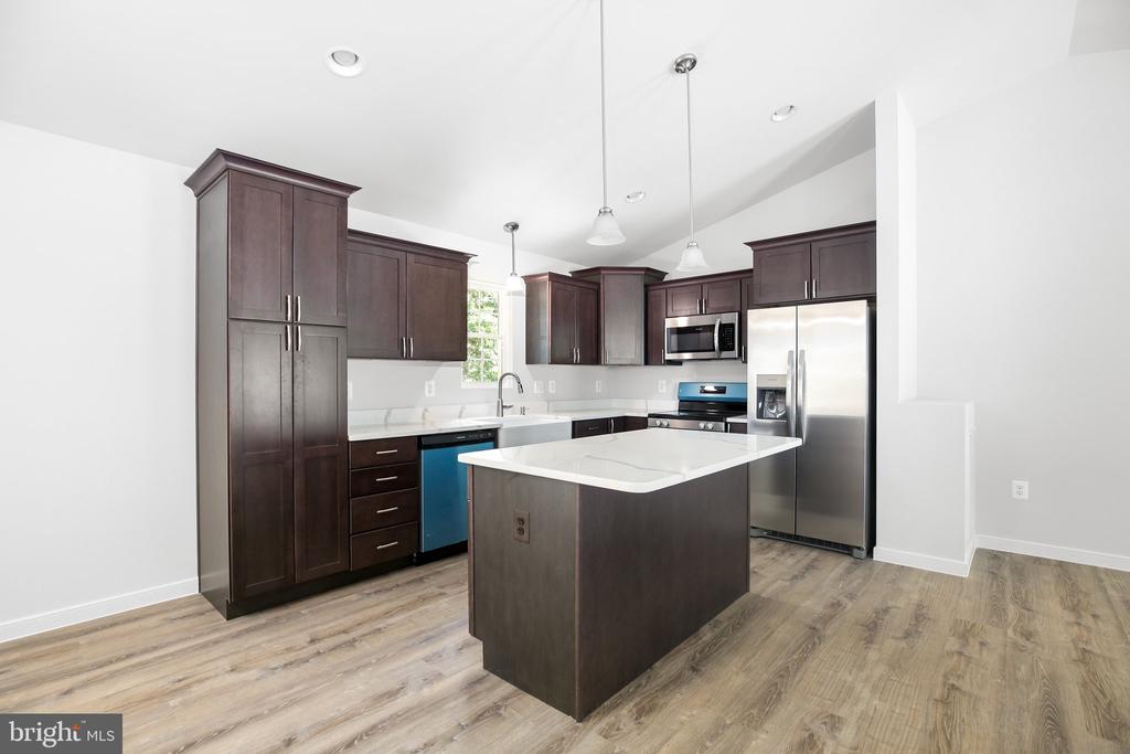 14 Johnson Dr