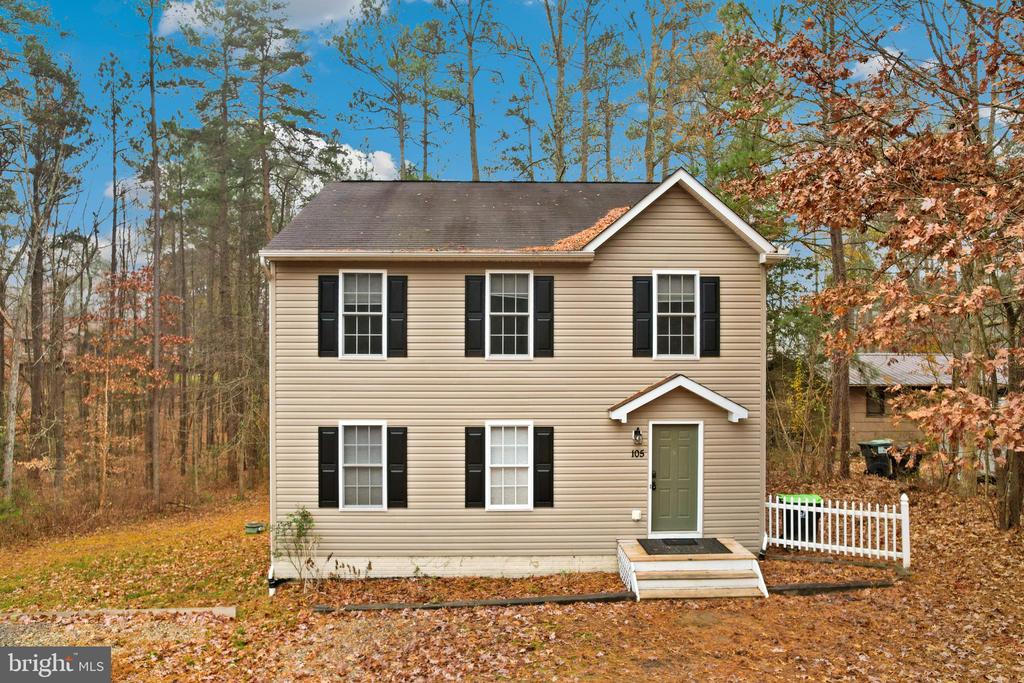 105 WAVERLY DRIVE