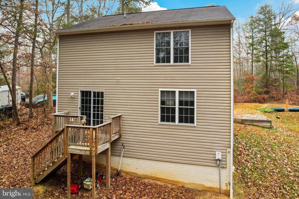 105 WAVERLY DRIVE