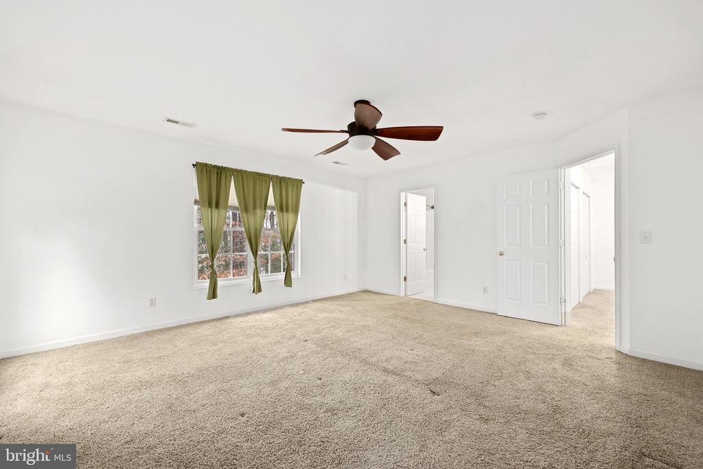 105 WAVERLY DRIVE