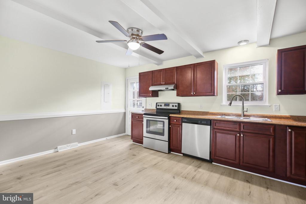 2414 Quail Oak Dr