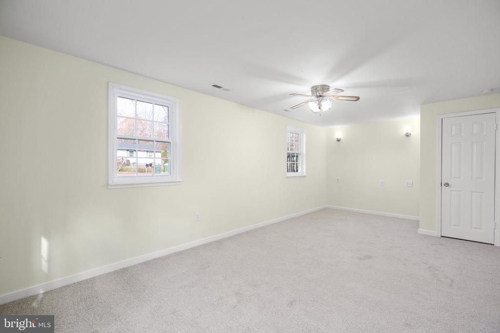 2414 Quail Oak Dr