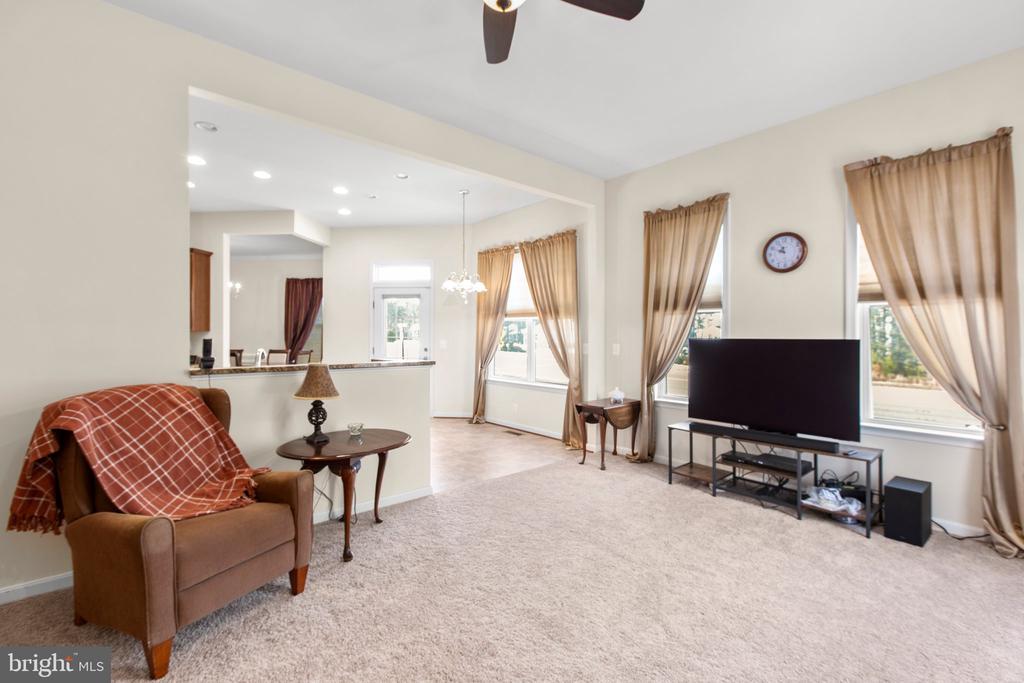 7287 Legacy Ln