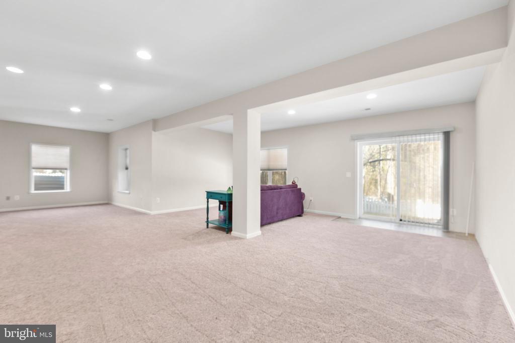 7287 Legacy Ln