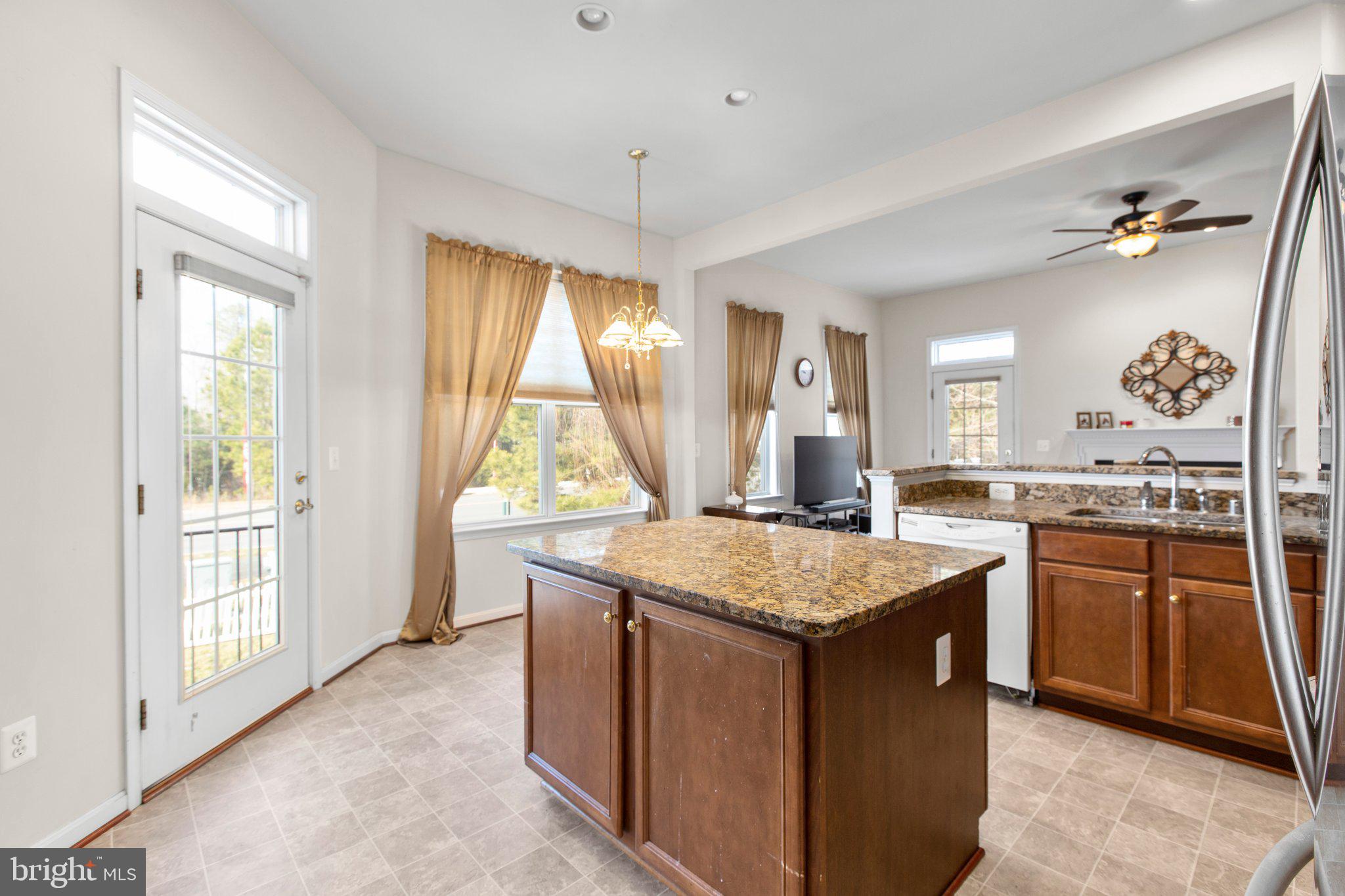 7287 Legacy Ln