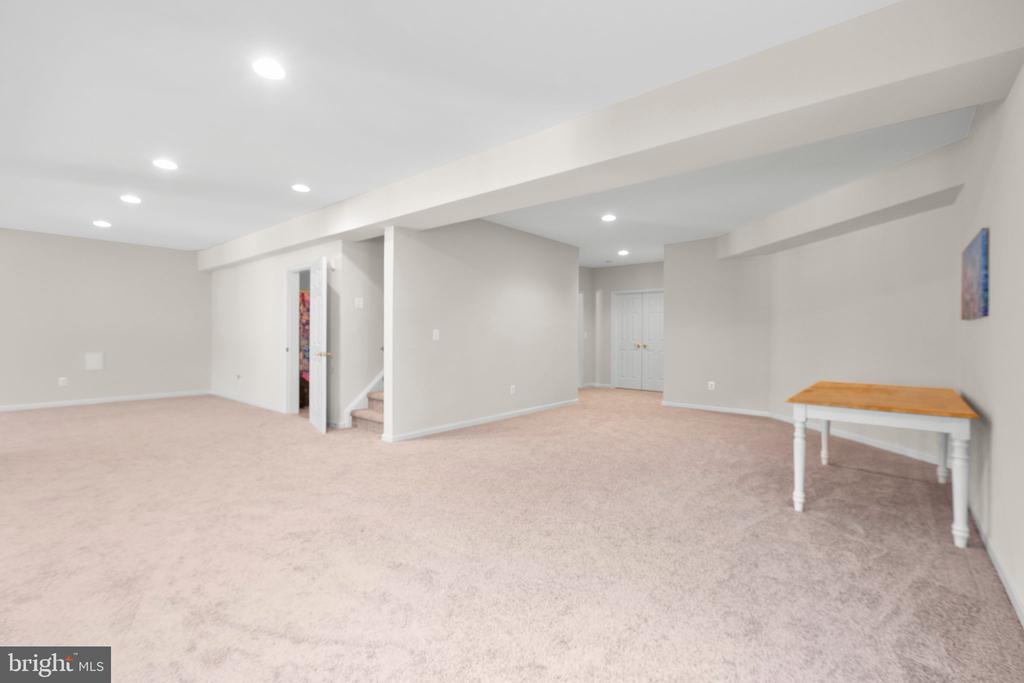 7287 Legacy Ln