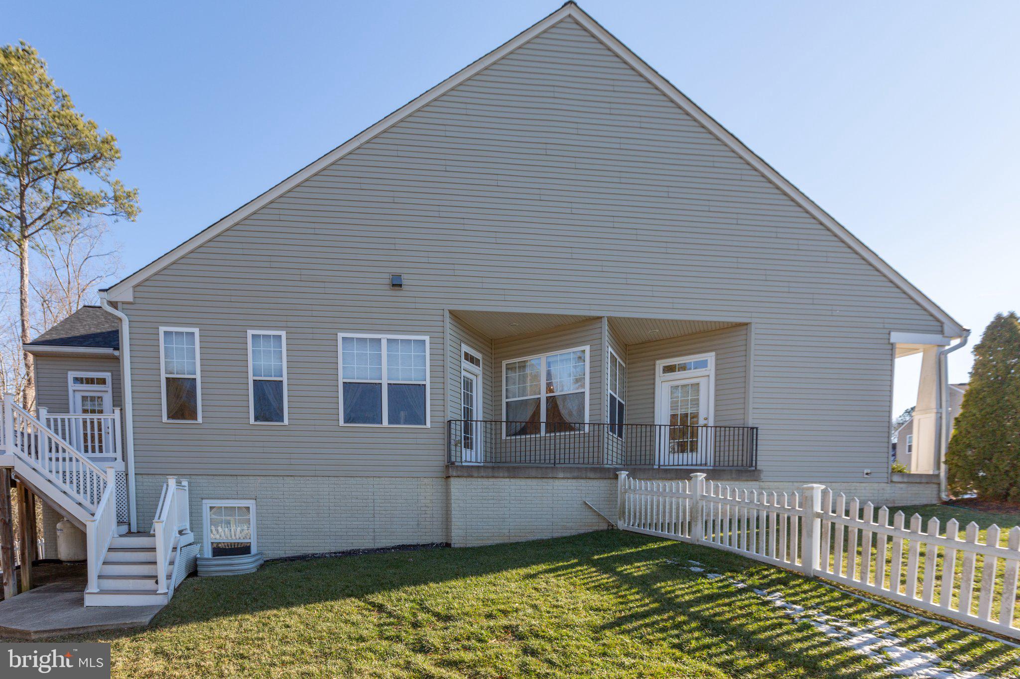 7287 Legacy Ln