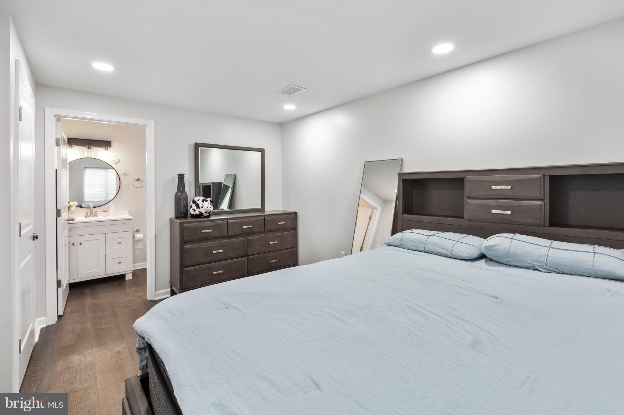 7134 JOHN MARSHALL MEWS
