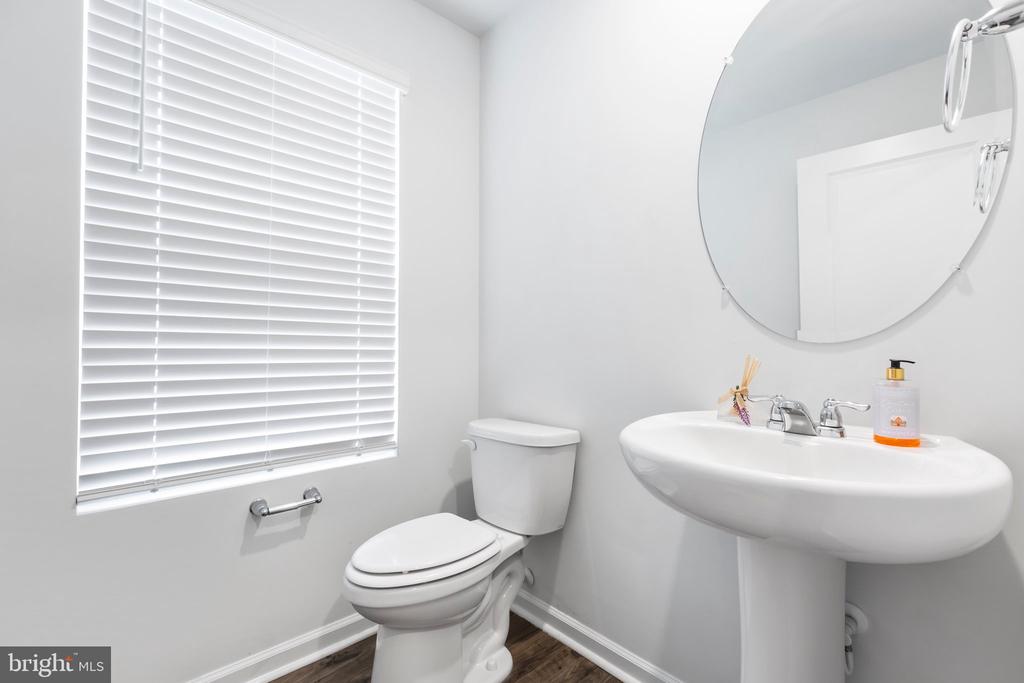 7134 JOHN MARSHALL MEWS