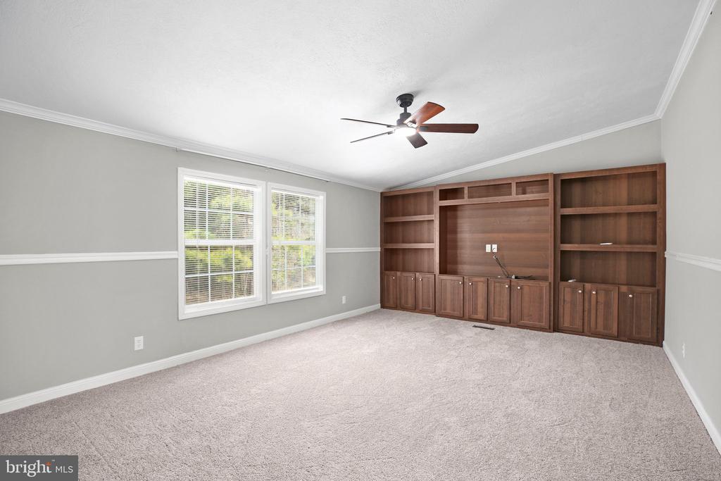 14247 Stonewall Jackson Rd