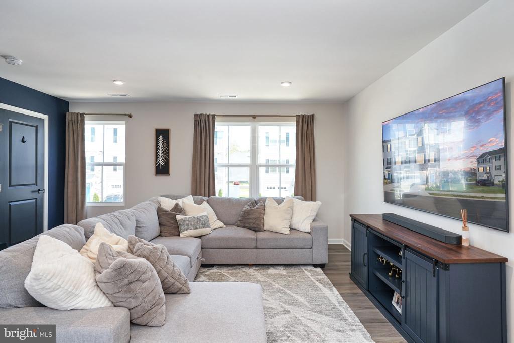 7200 SENATE WAY