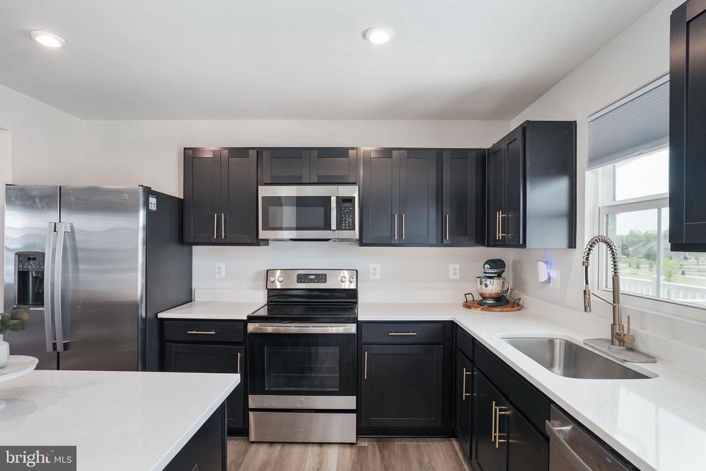7200 SENATE WAY