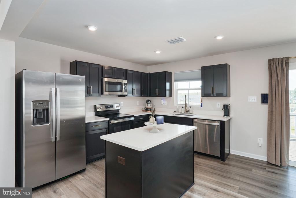 7200 SENATE WAY