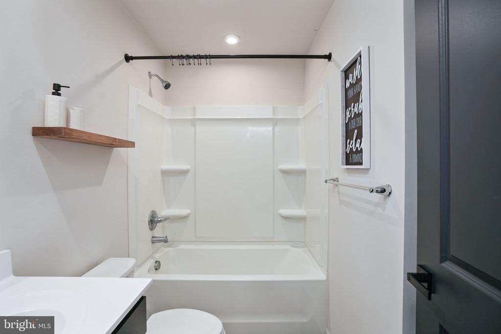 7200 SENATE WAY
